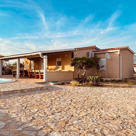 Beautiful Secluded Area Near Novalja Vacation House With Pool And Sea View Villa Lara Dış mekan fotoğraf