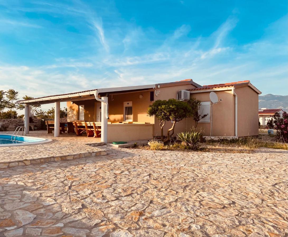 Beautiful Secluded Area Near Novalja Vacation House With Pool And Sea View Villa Lara Dış mekan fotoğraf